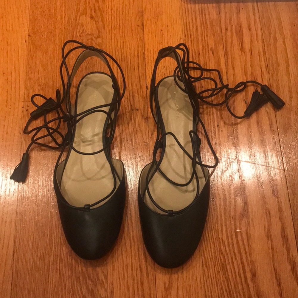 Women’s lace up flats